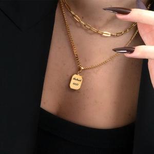 Collier pendentif tendance 2026 <span class=keywords><strong>pour</strong></span> femme avec plaques épaisses gravables, en acier inoxydable résistant au ternissement, chaîne <span class=keywords><strong>gourmette</strong></span> - Product Image 3