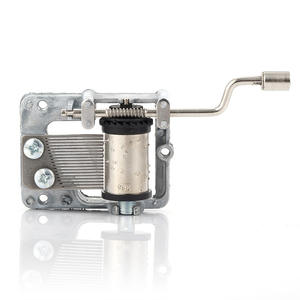 Yiyu Hot Pick Carillon a manovella interamente fatto a mano 18NH04 con manovella in metallo, musica personalizzata, durata del suono 30s, Nuovo Stile Cinese - Product Image 5