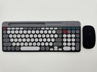 Ensemble clavier et souris sans fil 2,4G ultra-plat personnalisé OEM pour ordinateur de bureau et ordinateur portable avec support pour ordinateur portable