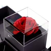 Saint Valentin Décor Acrylique Fleur Coffrets Cadeaux Boîte Cadeau Rose Éternelle avec Collier Rose