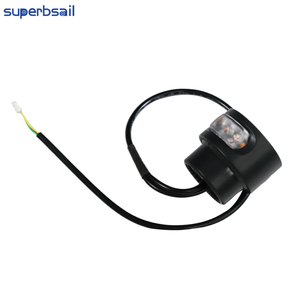 Superbsail pièces de clignotant de queue d'origine de haute qualité Ninebot Max G2 <span class=keywords><strong>poignée</strong></span> de Scooter électrique avec feux de virage gauche et droit - Product Image 3