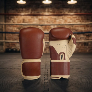 Guantes de Boxeo Profesionales Personalizados con Logotipo, Hechos a Mano con Alta Densidad, Cierre de Gancho y Bucle, Estilo Vintage - Product Image 2