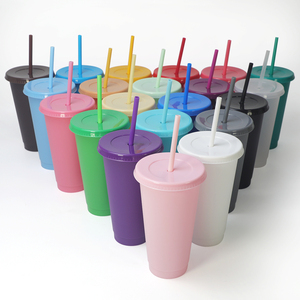 Tasse Gobelet Isotherme <span class=keywords><strong>en</strong></span> <span class=keywords><strong>Plastique</strong></span> à Paroi Simple Couleur Unie Réutilisable 24 oz (710 ml) <span class=keywords><strong>avec</strong></span> Couvercles et Pailles pour Boissons Froides et Café - Product Image 1