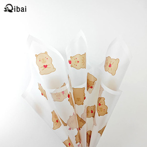 Qiba luxe fleur papier d'emballage couleur unie étanche PP pour <span class=keywords><strong>fleuriste</strong></span> paquet saint valentin emballage nouveau Capybara Design - Product Image 4