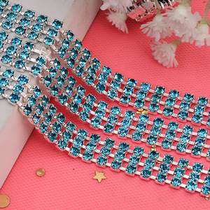 Chaîne à griffes colorée à trois rangs avec strass pour vêtements, accessoires de bijouterie DIY - Product Image 4