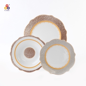 GXKC <span class=keywords><strong>De</strong></span> Noël haut <span class=keywords><strong>de</strong></span> gamme en porcelaine irrégulière nouveaux ensembles <span class=keywords><strong>de</strong></span> <span class=keywords><strong>vaisselle</strong></span> en porcelaine - Product Image 2