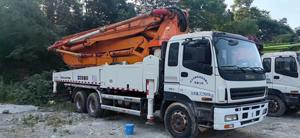 Camion <span class=keywords><strong>pompe</strong></span> à béton Isuzu 47 mètres d'occasion Zoomlion 13 ans <span class=keywords><strong>Bras</strong></span> mobile 5 sections avec noyau de moteur diesel inclus - Product Image 2