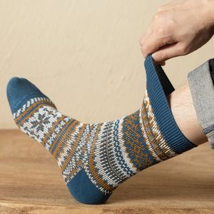 Bioserica Kỷ Nguyên bán buôn mùa đông giản dị tiêu chuẩn Crew <span class=keywords><strong>Socks</strong></span> cho nam giới màu chất lượng cao ODM biểu tượng tùy chỉnh - Product Image 2