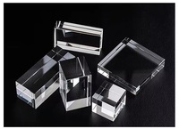 Cube de cristal 3D gravé, support de présentation rectangulaire en verre transparent K9 avec base, emballage en boîte cadeau pour cadeaux d'affaires