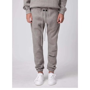 Prêt à acheter : Ensemble survêtement SS22 pour homme – Hoodies et pantalons de survêtement - Product Image 5