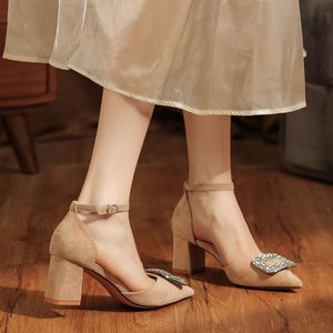 Zapatos de Tacón YouKanmei, Zapatos de Mujer con Punta Puntiaguda, Tacón Cuadrado, Correa en el Tobillo, Pedrería, Tacón Alto, Tendencia de Moda, Color Sólido - Product Image 3