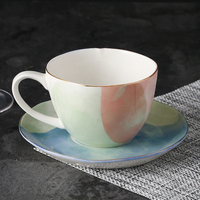 Service à thé et à café moderne en céramique et porcelaine dégradée, comprenant tasses, soucoupes et théière, qualité alimentaire, style nordique