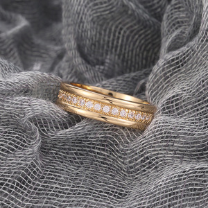 Anello Classico dal Tono Caldo e Semplice per Donne - Product Image 4