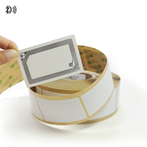 Etichetta RFID UID Anti-contraffazione Personalizzabile ICODE SLI-S Adesivo NFC <span class=keywords><strong>per</strong></span> Industria Manifatturiera e Industria dell'Abbigliamento - Product Image 5