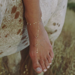 उत्कृष्ट स्टेनलेस स्टील पैर की अंगूठी डिजाइन स्पार्कलिंग टिकाऊ जातीय बहु ज़िरकॉन पेंडेंट - Product Image 1