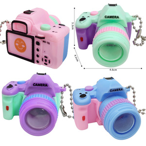 Mini cámara de juguete con llavero de plástico, diseño de dibujos animados, tipo DSLR, para niños, regalo para estudiantes, talla única - Product Image 3