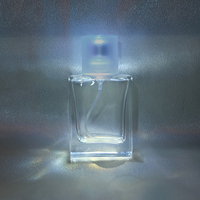 Vente en gros de flacons en verre transparent carrés réutilisables de haute qualité, personnalisables, 30 ml, 50 ml, 100 ml, avec pompe pour cosmétiques