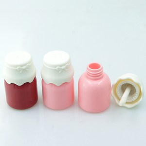 Yueshunxing 8ml Mini lucu anak-anak bentuk spesial logo kustom botol kemasan plastik merah muda tutup putih tabung <span class=keywords><strong>Lip</strong></span> <span class=keywords><strong>Gloss</strong></span> - Product Image 2