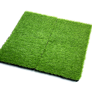 Dalles de gazon artificiel emboîtables 30x30cm, tapis de gazon synthétique réaliste résistant aux UV pour balcon et jardin extérieur - Product Image 1