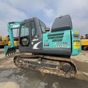 Excavatrice hydraulique sur chenilles SK140, équipement de terrassement pour la construction routière, équipement de terrassement d'occasion - Product Image 2