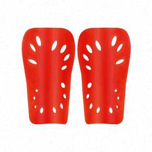 Espinilleras de fútbol porosas para niños y adultos, protectores de pierna con almohadillas insertables, resistentes para deportes al aire libre - Product Image 4