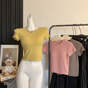 <span class=keywords><strong>Camiseta</strong></span> Clásica Versátil a Rayas con Tirantes y Sujetador Incorporado, Corte Ajustado, Cuello Redondo, Estilo Pullover - Product Image 1