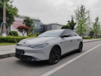 Leapmotor C01 Sedan Listrik Bekas 2022 Jarak Tempuh 717km CLTC RWD 200kW EV Murni LHD 5 Kursi Grosir Kendaraan Energi Baru Cina