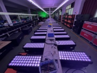 Stroboscope/luminaire de lavage hybride professionnel STRIKE V IP65-Rated 48x20W RGBW Leds