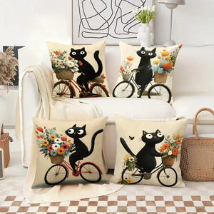 Des chats noirs chevauchent des vélos avec des paniers de fleurs, des oreillers décoratifs pour la maison. - Product Image 2