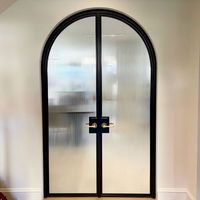 Puerta Interior de Diseño Francés Personalizada, Acero Arqueado con Acabado en Hierro, Ventanas Abatibles Negras con Acristalamiento Personalizado a Prueba de Agua
