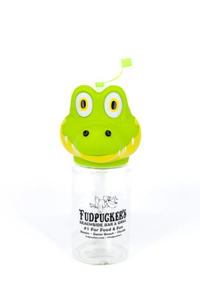 زجاجة ماء بلاستيكية شفافة برأس قرش تذكارية مصنوعة من القش كوب من شجر القرش - Product Image 5