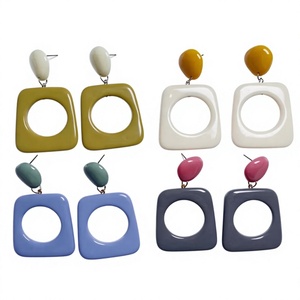 Meilleures Boucles d'Oreilles Créoles Géométriques en Résine pour Femme, Bijoux Tendance en Acrylique, Motif Marbré Blanc, Créoles de Mode - Product Image 6