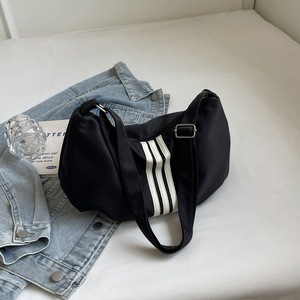 Women's Crossbody Bag Large Capacity Water Resistant Fabric Shoulder Bag Summer 2024 Casual Everyday Use Black And White - Product Image 4