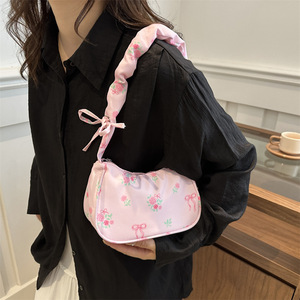 กระเป๋าแฟชั่นสำหรับผู้หญิงแฟชั่น2025กระเป๋าพิมพ์ลายดอกไม้น่ารักกระเป๋าถือผ้าใบใต้วงแขนกระเป๋าสะพายไหล่ - Product Image 3