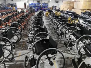 Fauteuil roulant de basketball haut de gamme, conçu par des experts, avec largeur de siège personnalisable de 30 cm à 40 cm - Product Image 6