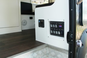 2025 Ecocampor Off Road Caravan Australian Standards Remorque de voyage avec <span class=keywords><strong>auvent</strong></span> et télévision extérieure et haute qualité à vendre - Product Image 4