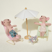 Ensemble en peluche de scène de plage d'inspiration nordique, poupées souris avec mini parasol/chaises longues, cadeau de décoration micro délicat