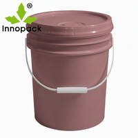 Seaux à peinture en plastique de qualité alimentaire de 20 L (5 gallons) avec bec verseur, couvercle et poignée – Vente en gros