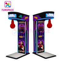 Máquina de Boxeo Recreativa Funspace Street: Juego de Boxeo de Última Generación para Exteriores con Monedas, Máquina de Golpeo Gigante
