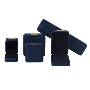 Factory Direct Sage Green Velvet Ring Necklace Box, Wholesale Luxury Jewelry Box, Custom Logo Available - Product Image 6