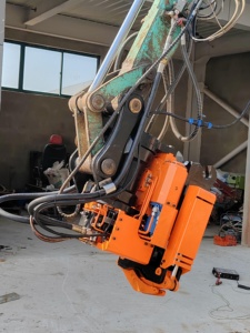 GJTR 5000 Rotateur hydraulique inclinable 360° 135. Attelage inclinable pour pelle de 8 à 10 tonnes - Product Image 3