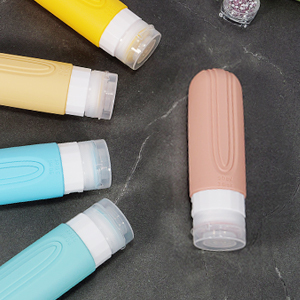 ชุดขวดซิลิโคนแบบพกพาสำหรับเดินทาง ปราศจากสาร BPA ป้องกันการรั่วซึม เหมาะสำหรับบรรจุแชมพู โลชั่น และผลิตภัณฑ์อาบน้ำ - Product Image 5