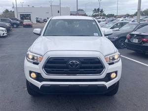 Se Aceptan Pedidos Personalizados, Camioneta <span class=keywords><strong>Tacoma</strong></span> 4x4 <span class=keywords><strong>de</strong></span> <span class=keywords><strong>Segunda</strong></span> <span class=keywords><strong>Mano</strong></span> con Volante a la Izquierda en Venta / Camioneta <span class=keywords><strong>Tacoma</strong></span> King Cab 4x4 Usada en Buen Estado - Product Image 2