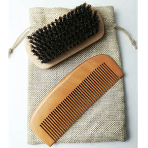Set di Spazzole e Pettini in Legno per Barbiere con Setole di Cinghiale per Capelli, Baffi e Barba da Uomo - Product Image 2