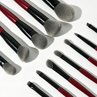Ensemble de 12 pinceaux cosmétiques de luxe BEILI avec manche rouge, étiquette privée, pinceaux de maquillage vegan pour salon de beauté