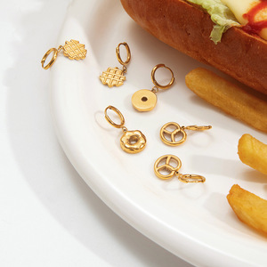 Pendientes de aro con forma de comida, de acero inoxidable, dorados, para mujer, joyería de moda, diseño geométrico, juego de pendientes ligeros - Product Image 3