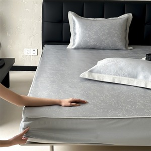 Hongchang Ice <b>Silk</b> Mat Three-Piece Set 1.5m 1.8m Bed Summer Cooling Fitted <b>Sheet</b> Breathable Jacquard Adult - Product Image 5