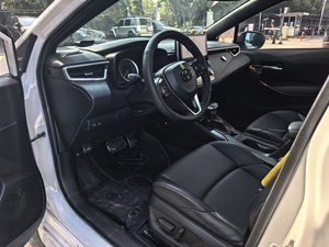 Auto Usata Levin Corolla 185T CVT Sport Automatica Guida a Sinistra del 2022 con Esterni Bianchi, 28.000 <span class=keywords><strong>Chilometri</strong></span> - Product Image 5