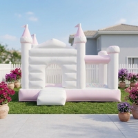 Château gonflable rose pastel, maison de rebond pour mariage avec piscine à balles pour baby shower, photomaton et location pour fêtes