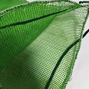 Sac en filet circulaire rouge pour l'emballage des oignons et de l'ail - Product Image 6